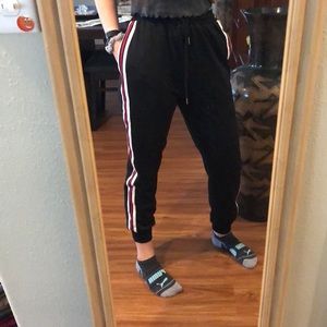 Black side stripe jogger/sweatpants